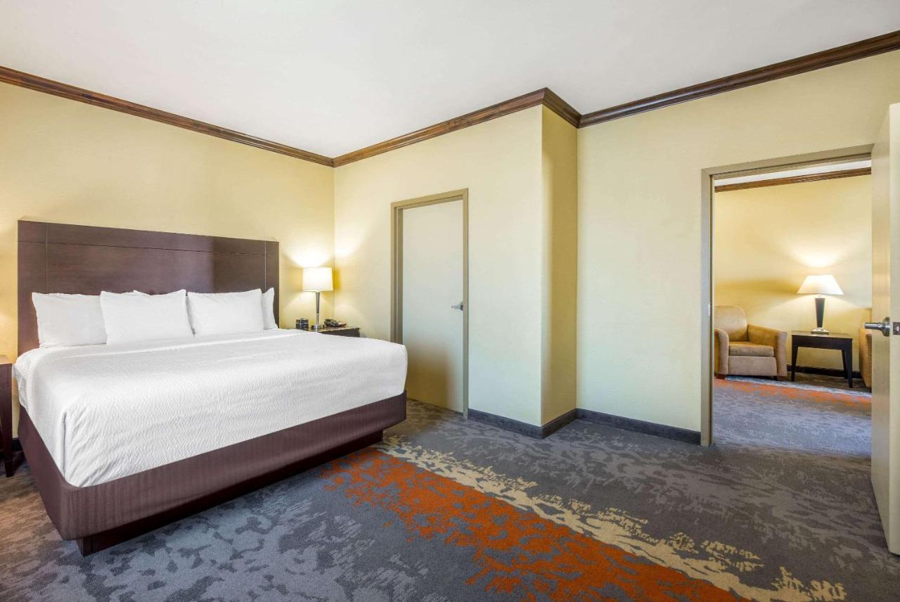 Отель La Quinta By Wyndham Eastland Экстерьер фото